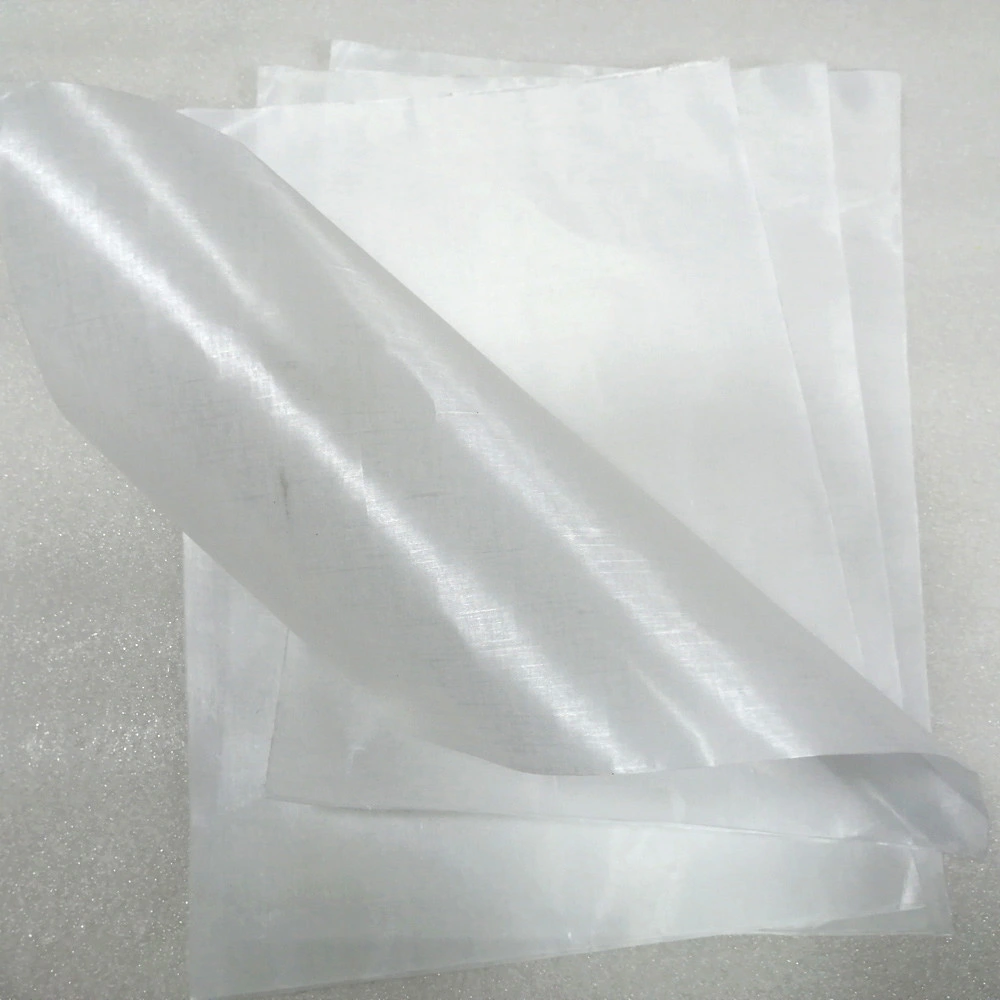 UHMWPE Ud Fabric in 130GSM Lightweit Soft UHMW-PE Bulletproof Fabric